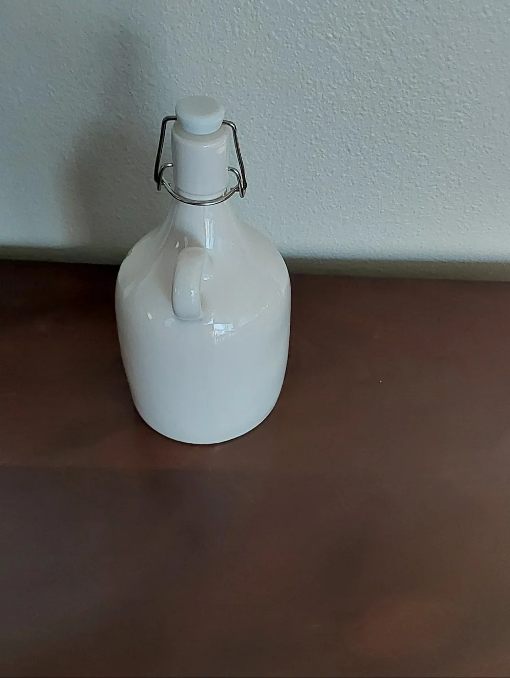 Luck of the Irish Ceramic Growler with‎ Leprechaun 64 Ounces of Fluids